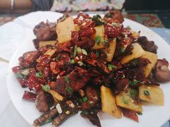 摩梭饵块鸡-泸沽肴(泸沽湖大洛水村农村信用社旁店)
