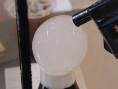 永不结束的夏天和随时幻灭的爱情-村口大树(长乐路店)