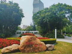 -新虹桥中心花园
