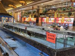 -老街坊美食汇(玉兰大街店)