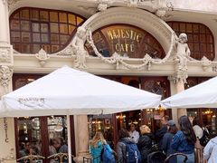 -Majestic Café