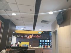 -麦当劳(湖光北街店)