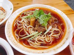 红烧牛肉面-华兴街自力面店
