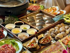 -围炉肉舍•炭烤活鳗•丹东海鲜烤肉(步行街店)