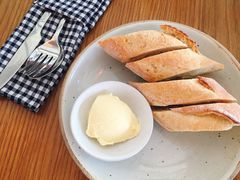 -ROAST coffee & eatery