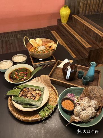 一口菜一口酒，直接把云南风味吃进嘴里！