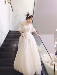 -艾米丽婚纱礼服