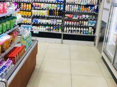 -全家便利店(景昙路店)