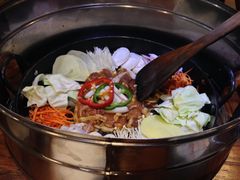 -猪啊牛呀羊啊铜盘烤肉(正大广场店)