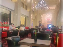 -Salon de The de Joel Robuchon(外滩18号店)