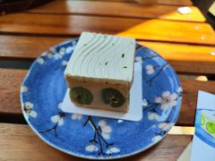 -啢啢茶寮(芳华横街店)