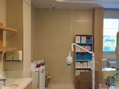 -上海仁爱医院口腔科 · 种植