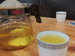 -一家人剪刀面(海伦国际店)