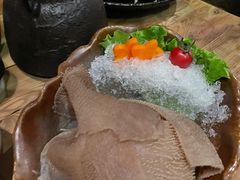 -湊湊火锅·茶憩(杭州湖滨银泰in77店)