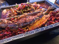 -鸣记脆皮烤鱼·海鲜烤鱼(三八广场店)