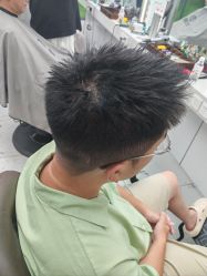 -尤司男士国潮理发馆