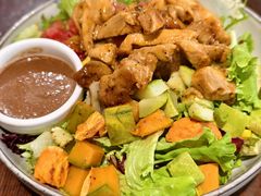 烤鸡胸肉色拉-榖屋house of flour(张江首店)