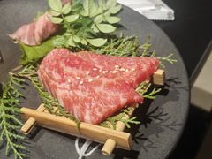 -山川小町·极番烧肉(新地假日广场店)