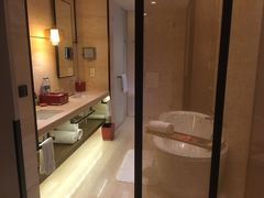 -上海衡山路十二号华邑酒店