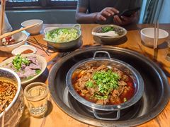 -大众跷脚牛肉馆·非遗传承单位(峨眉山店)