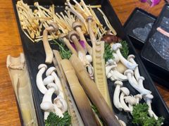 -慢丽江·云南野生菌土鸡锅(付家庄店)