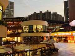 -瑞虹新天地月亮湾