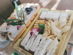 -滇釜火锅·能喝汤的火锅(车公庄店)