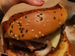 荷兰安格斯大师双层牛肉堡-麦当劳(伟城广场店)