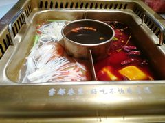 潮货鸳鸯锅-雾都渣渣火锅(南城智汇城店)