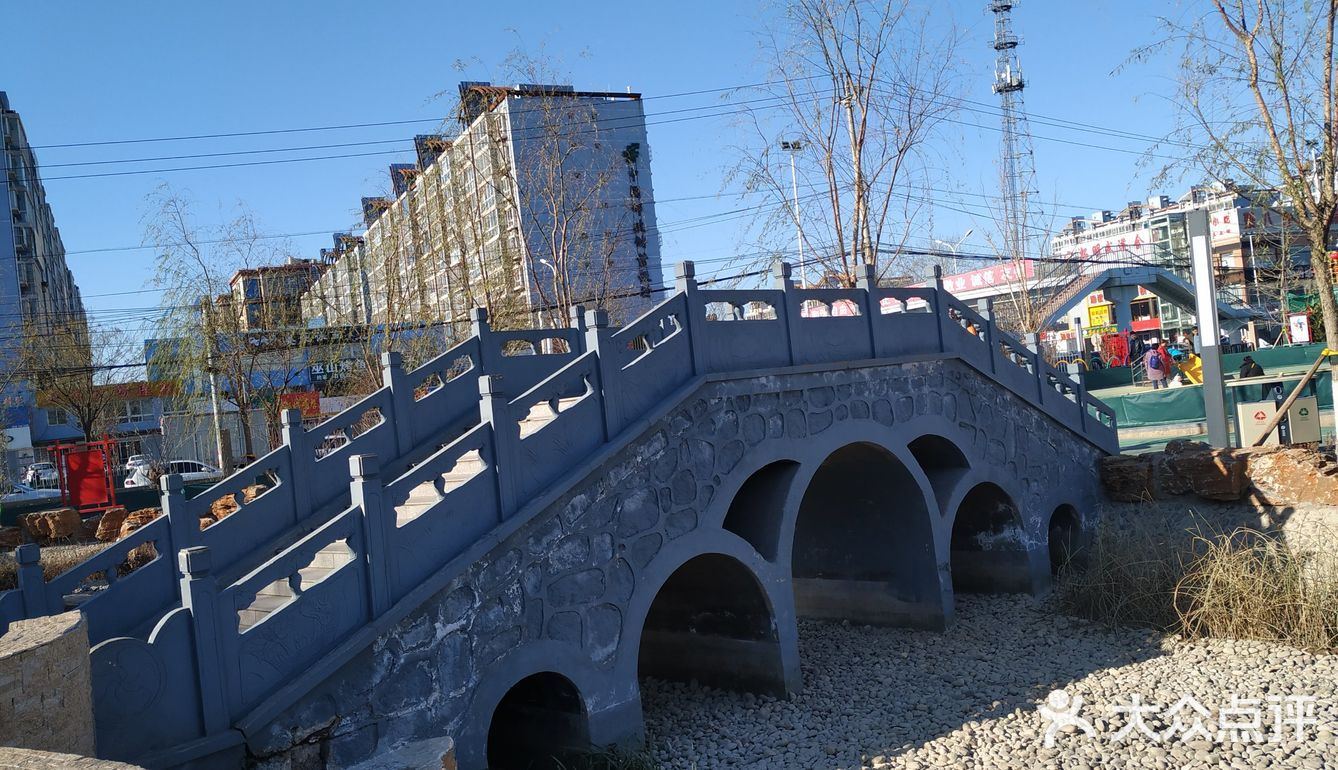 终于见识到了传说中的马驹桥~ 马驹桥的公园还是不错的