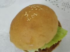 -天天向上素食餐厅(五台山店)