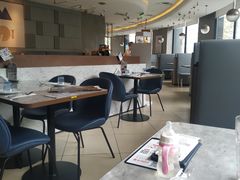 -必胜客(阿诗玛店)