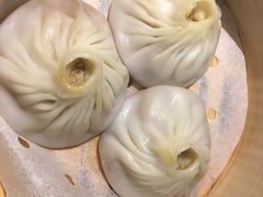 蟹粉小笼包-老头儿油爆虾·知味杭州(爱琴海购物中心)