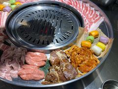 -哈哈碳都·牛肋条无限自助烤肉(宝龙店)