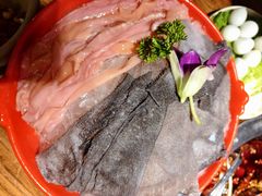 -城墙拐拐火锅(三峡广场黑金冠店)
