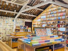 -猫的天空之城概念书店(苏州平江店)