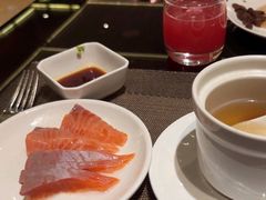 -大中华希尔顿酒店-念自助餐·嗨啤·小龙虾