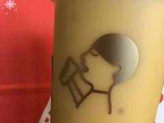 -喜茶(北京华贸购物中心店)