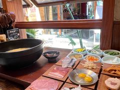 -银米·云南传统过桥米线(双廊黑金冠店)