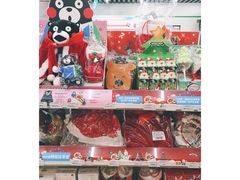 零售区-全家便利店(东直门店)
