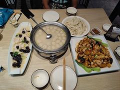 -小船渔村•大连菜•大连焖鱼(黄河路店)