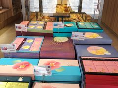 -顶东面包花园·生日蛋糕(世博店)