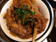 -胡子饮食店