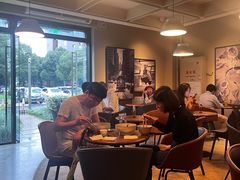 -Wagas沃歌斯(浦东陆家嘴投资大厦店)