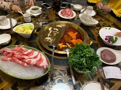 -小天鹅火锅·一线江景洪鼎旗舰店(洪崖洞店)