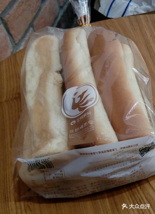 金凤成祥(北太平庄路店)牛奶棒面包图片