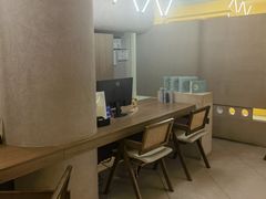 -灸春堂·艾灸·痛症·整脊连锁(之江银泰店)