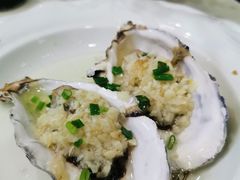 蒜蓉蒸生蚝-鑫悦楼煎蟹·16年海鲜大排档