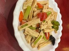 -金杨拉面王小吃面馆·牛三宝面·红烧牛肉粉