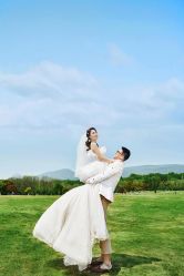 -雪中彩影婚纱摄影·微光艺术中心